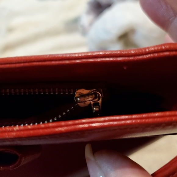 🌟FINAL🌟 1960s Courrages Red Leather Bucketbag. - Picture 7 of 9